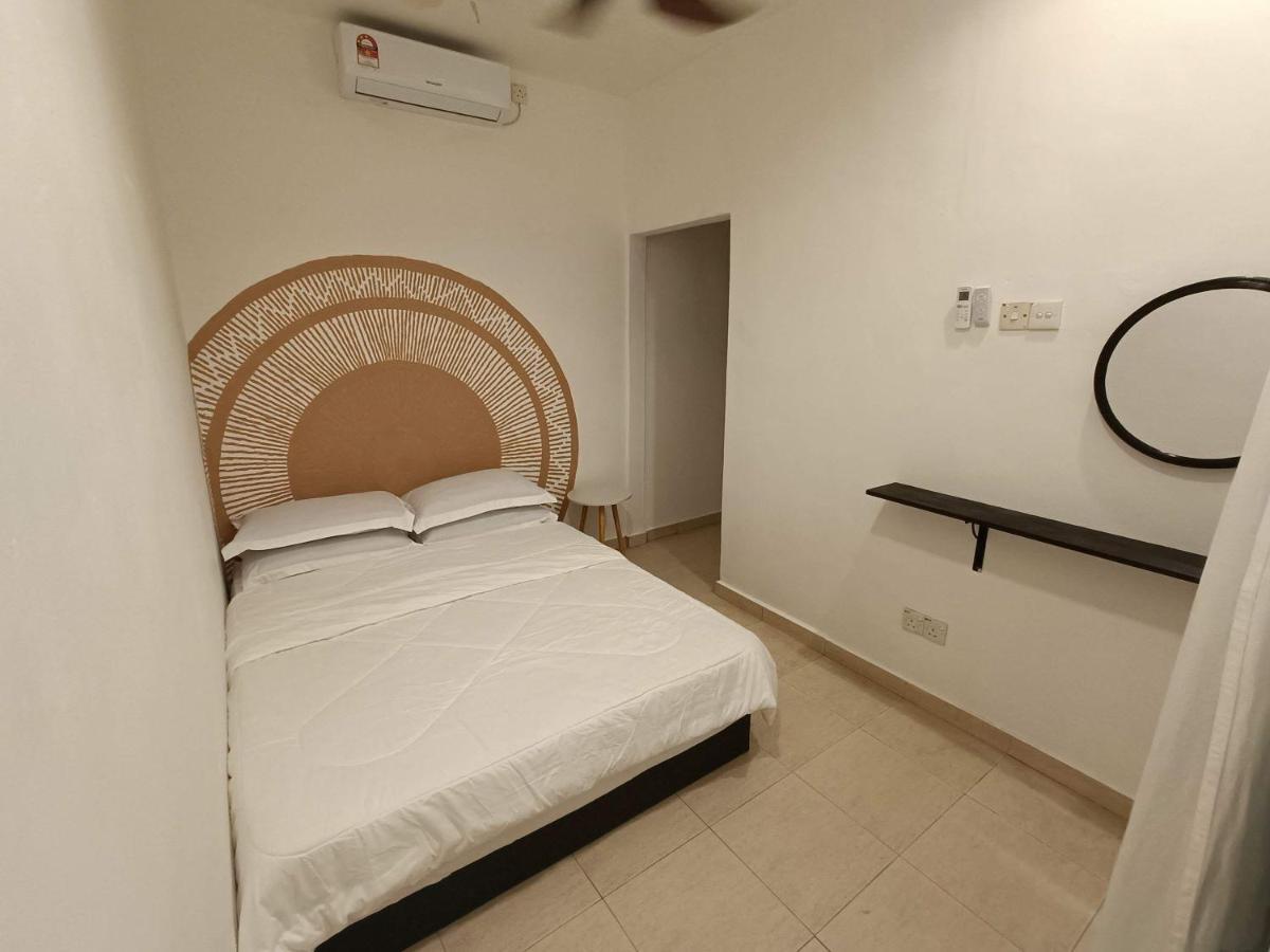 Homestay Laman Nuri, Kota Damansara Petaling Jaya Exterior photo